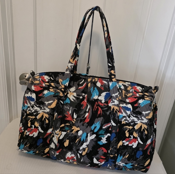 Vera Bradley Retired Pattern "SPLASH FLORAL" Large Duffle Bag, Great For Travel - Picture 2 of 13